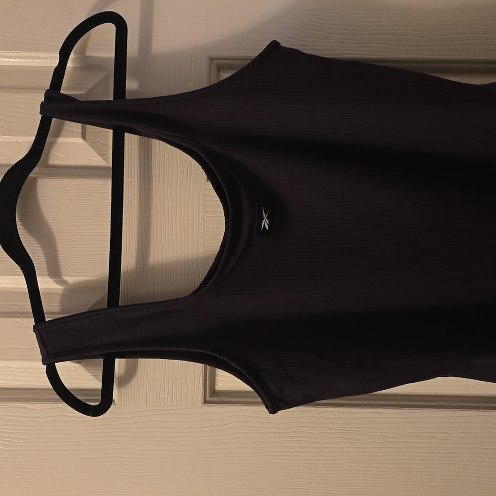 REEBOK SIGNATURE BRAND WOMENS BLACK RIBBED ATHLETIC TANK TOP SIZE LARGE